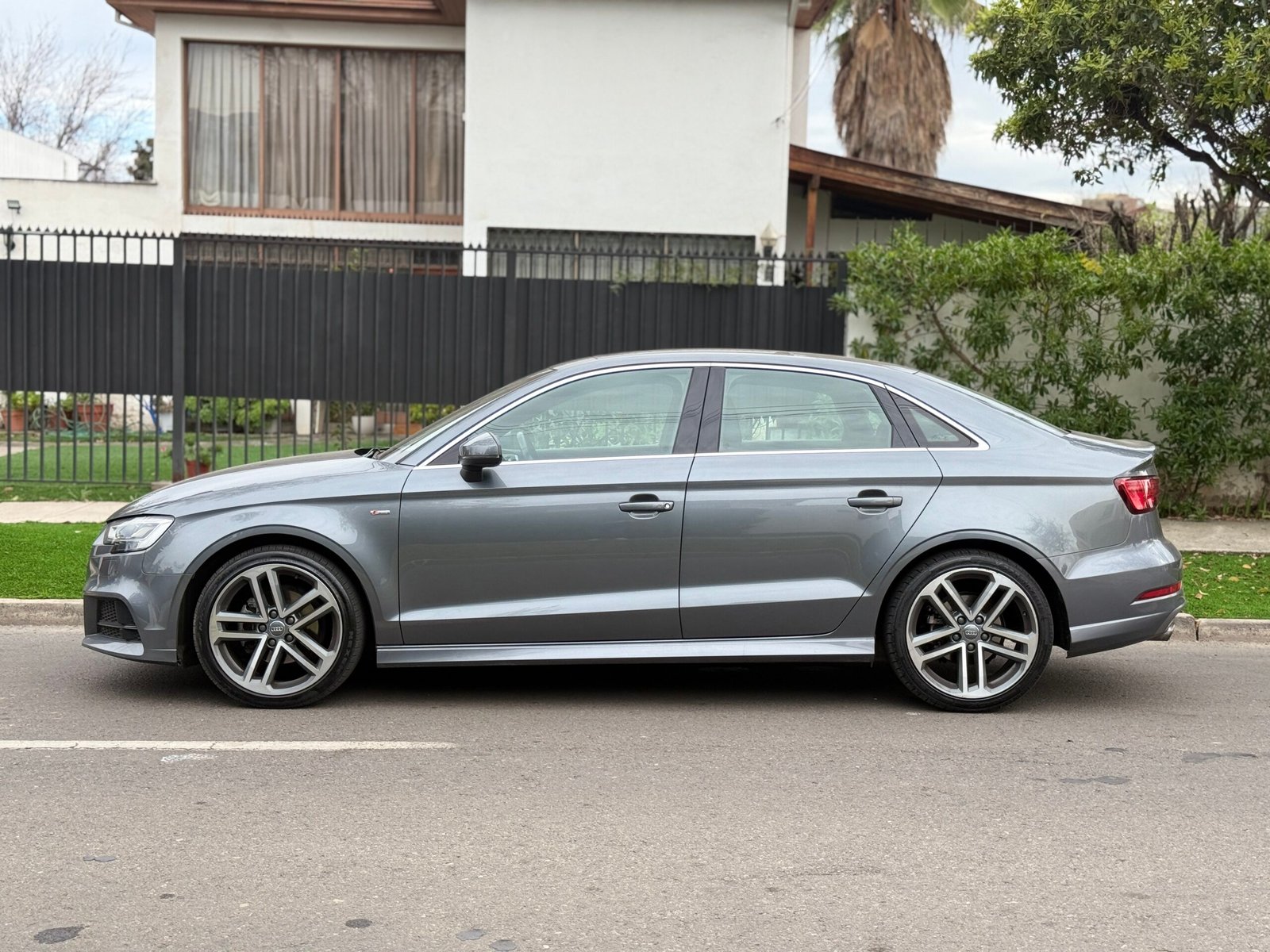 Audi A3 Sline — foto 8 de 20