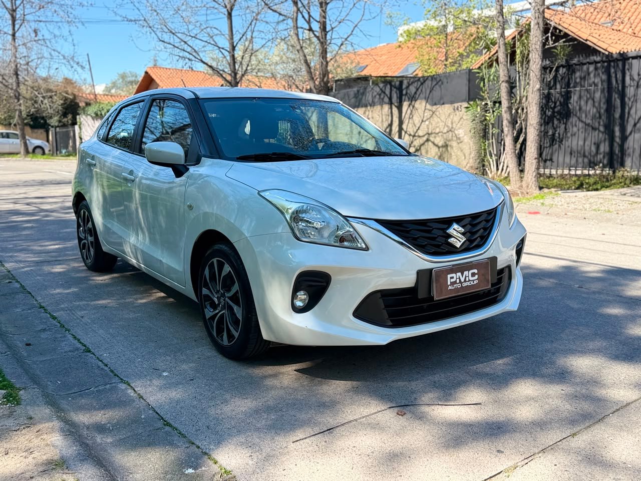 Suzuki Baleno — foto 3 de 19