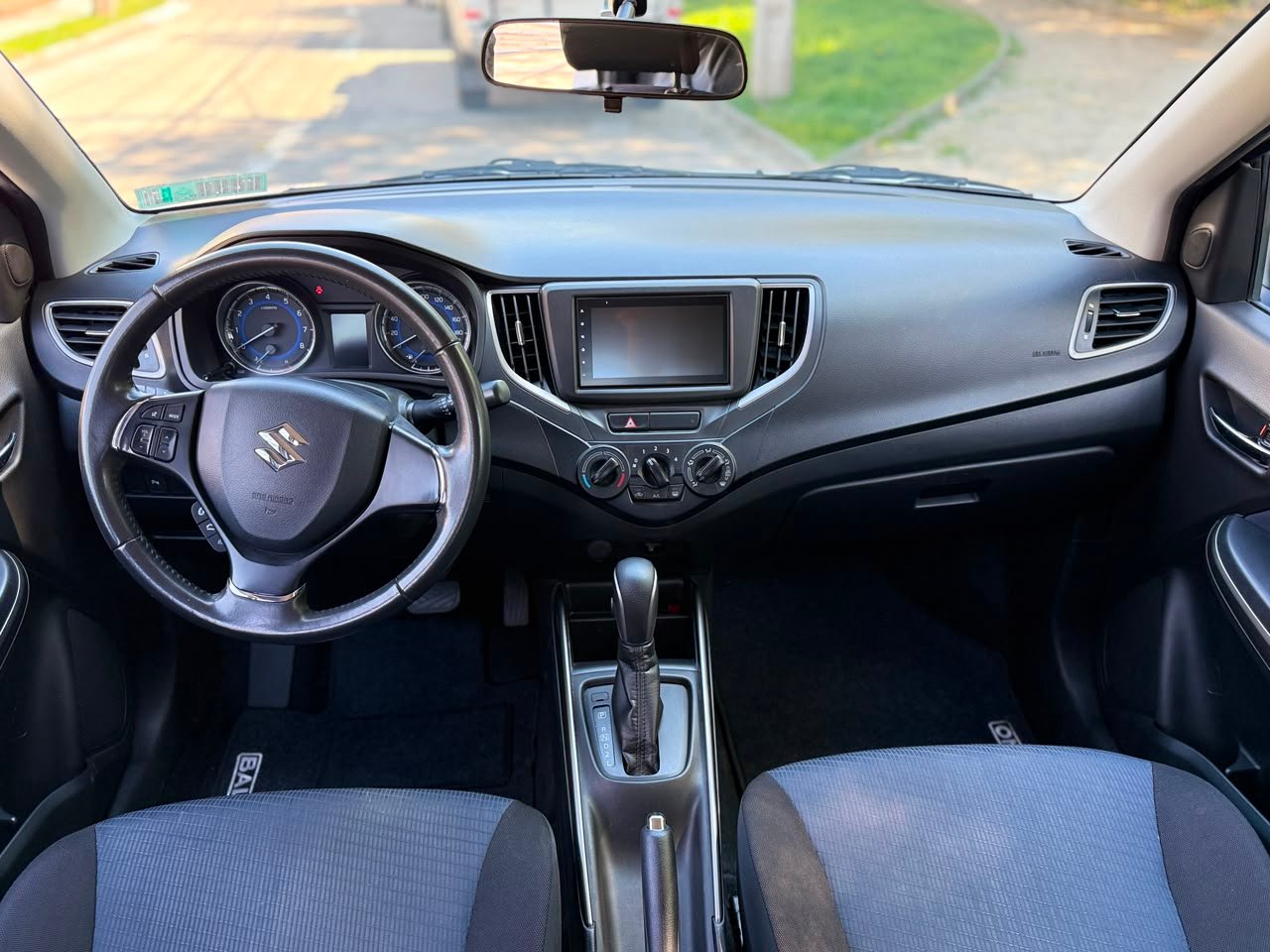 Suzuki Baleno — foto 16 de 19