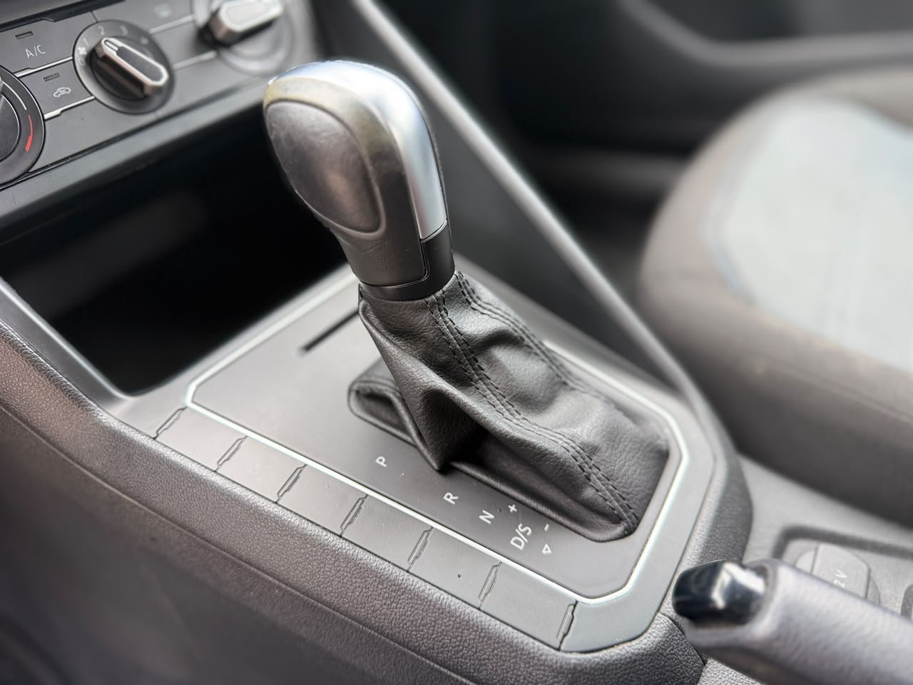 Volkswagen Nivus 1.0 Tsi Comfortline — foto 15 de 20