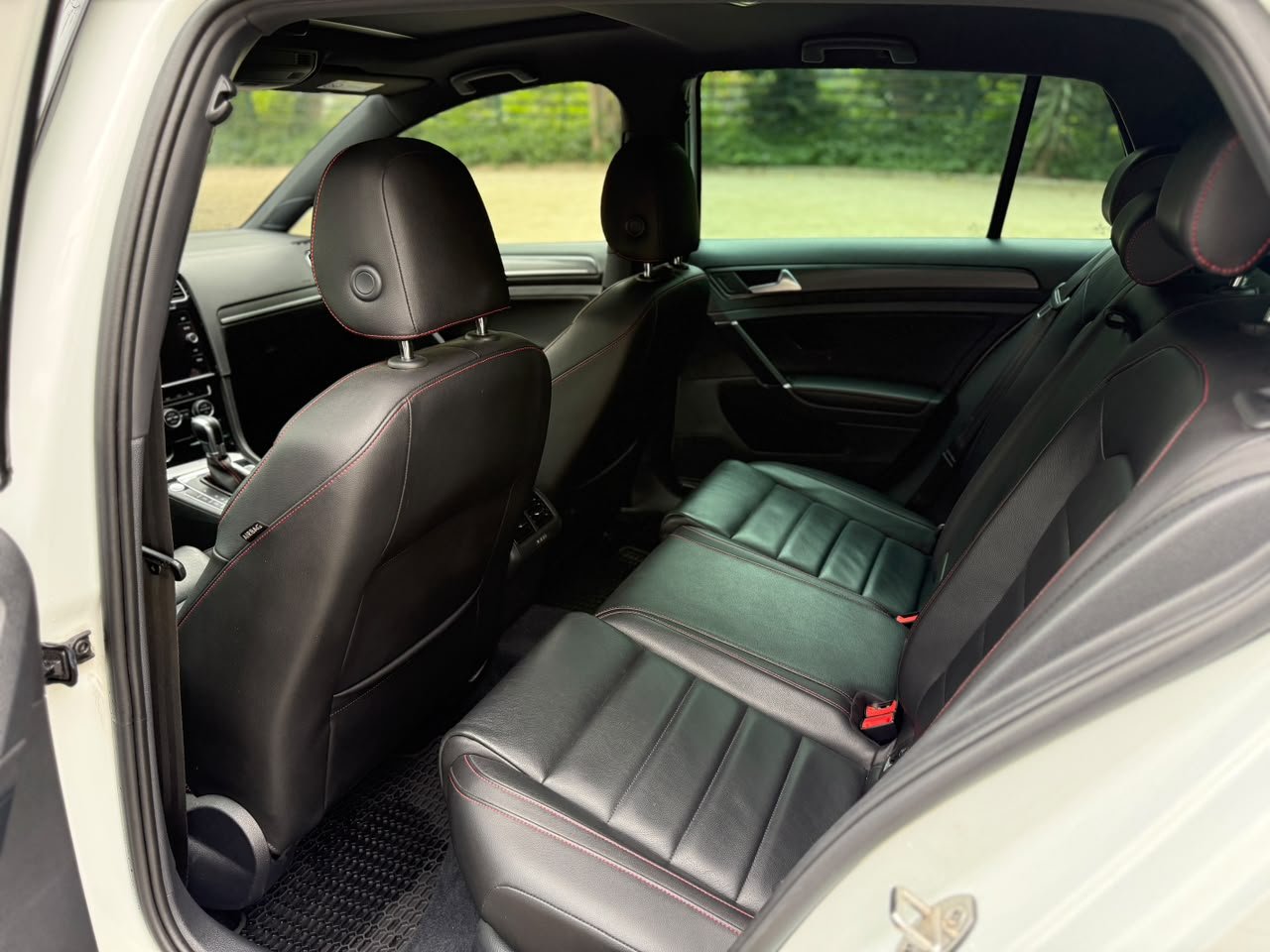 Volkswagen Golf Gti Mk7.5 — foto 18 de 19