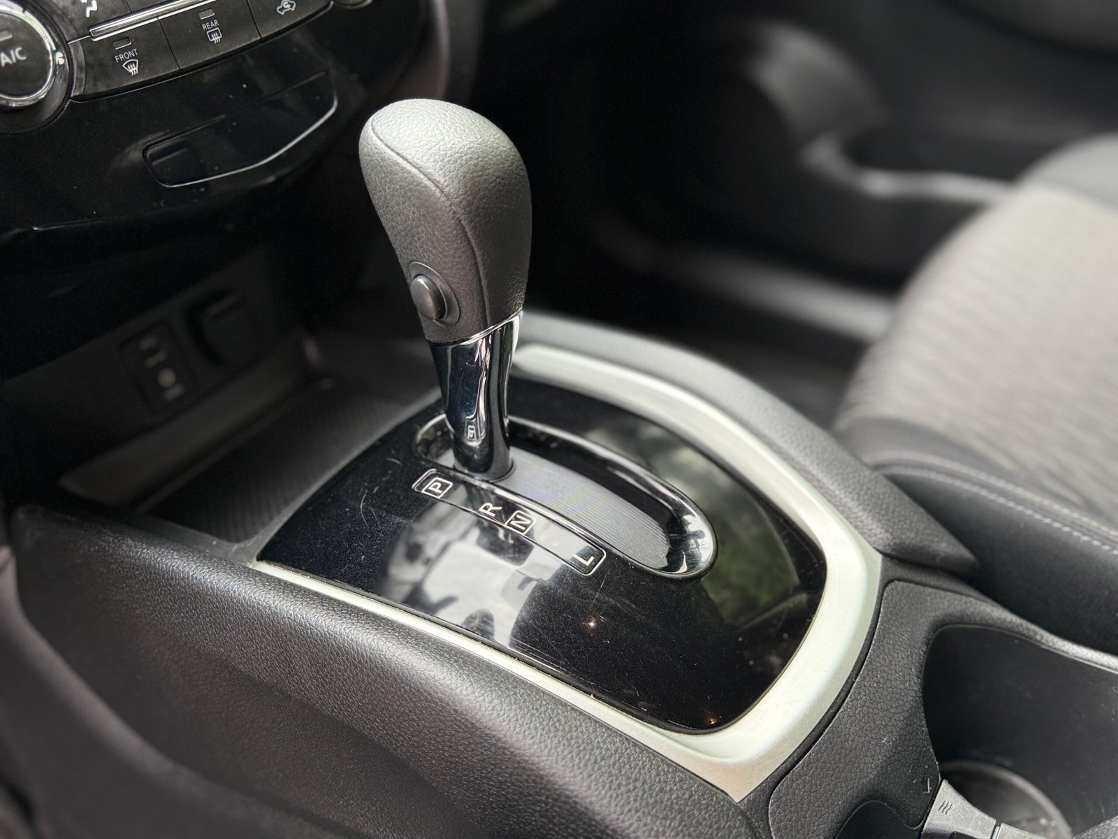 Nissan X-Trail T32 — foto 15 de 21