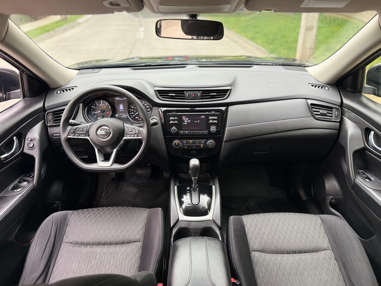 Nissan X-Trail T32 — foto 16 de 21