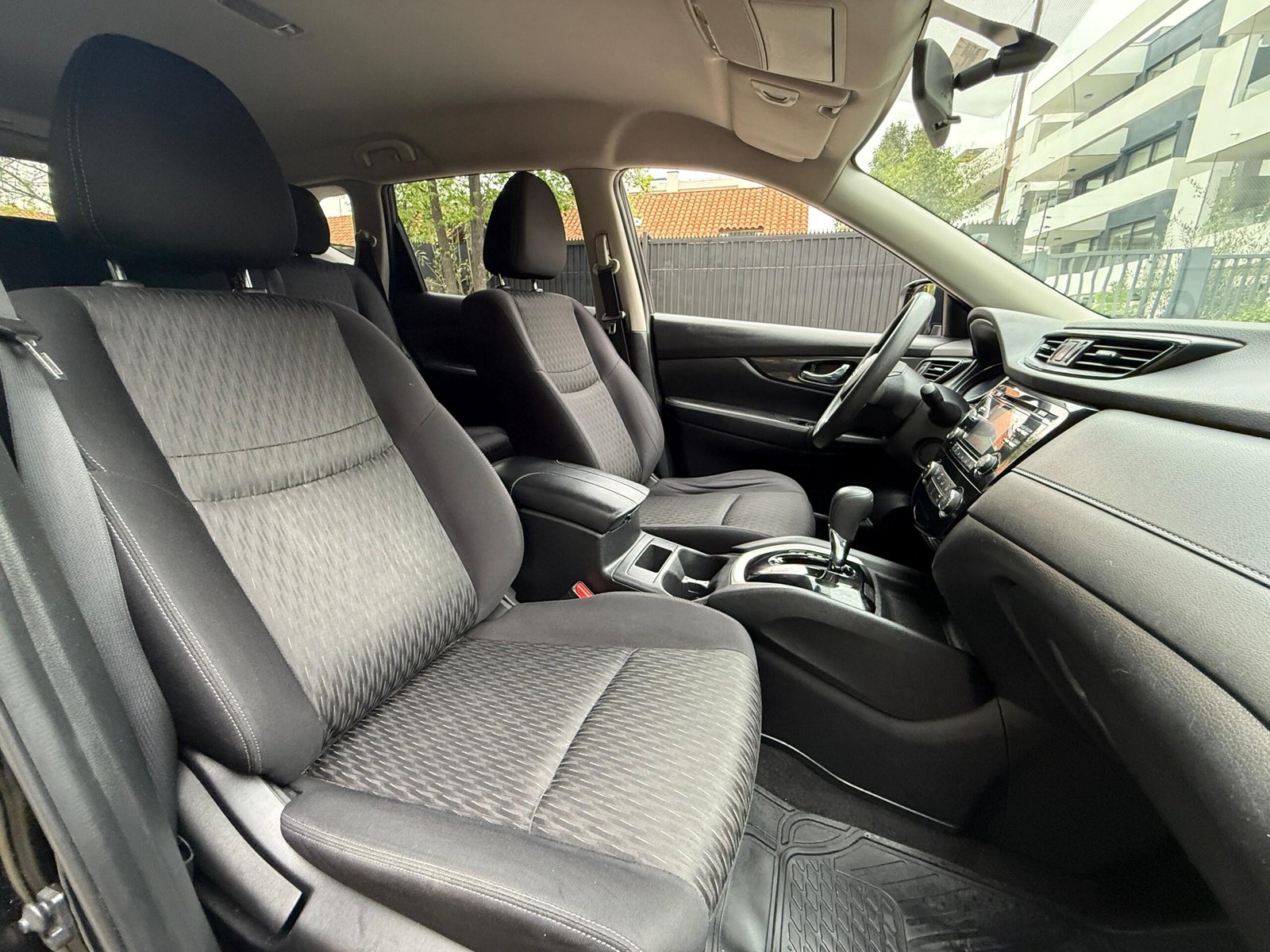 Nissan X-Trail T32 — foto 18 de 21