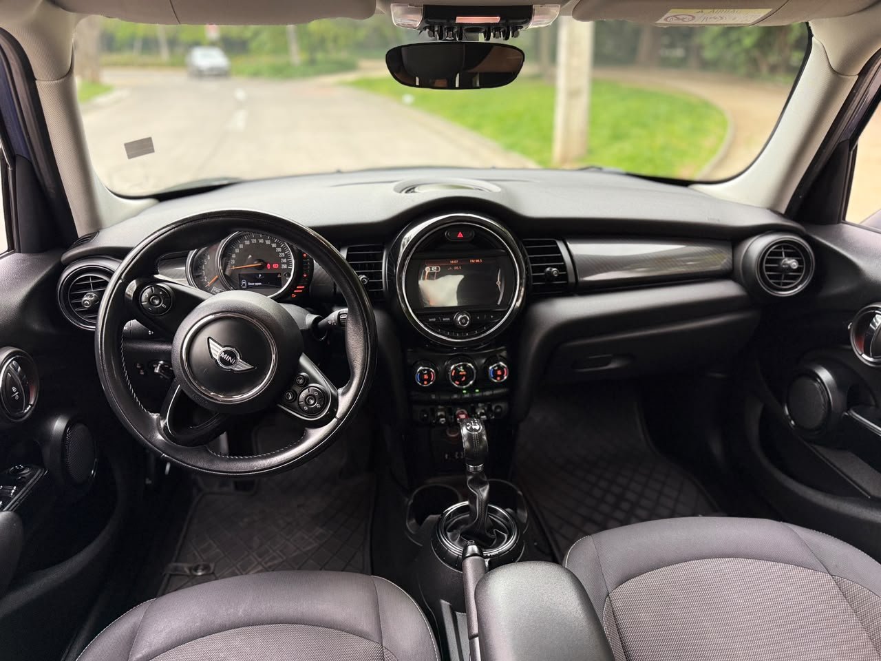 MINI Cooper F55 1.5 Turbo Pepper — foto 18 de 22