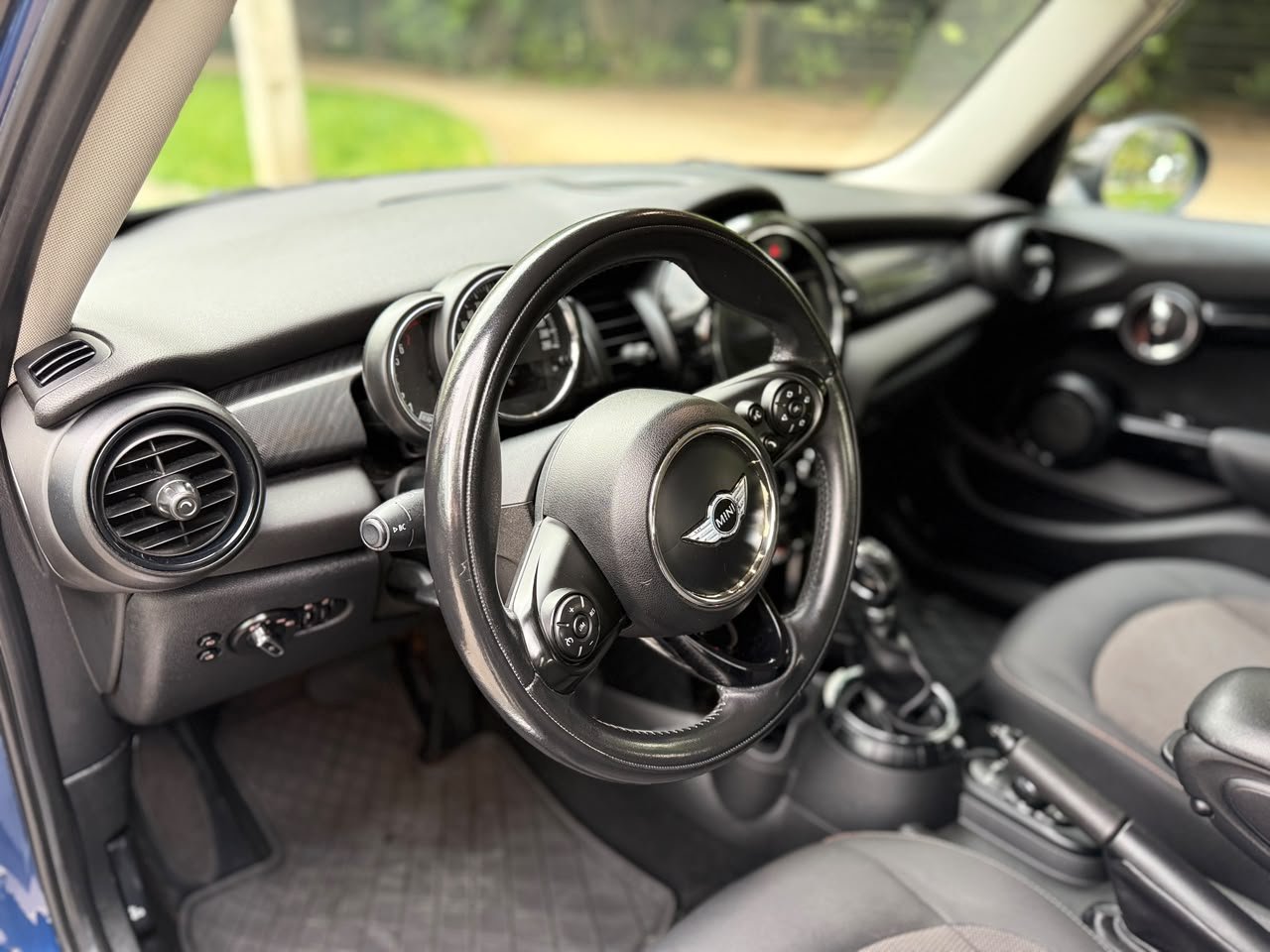 MINI Cooper F55 1.5 Turbo Pepper — foto 12 de 22