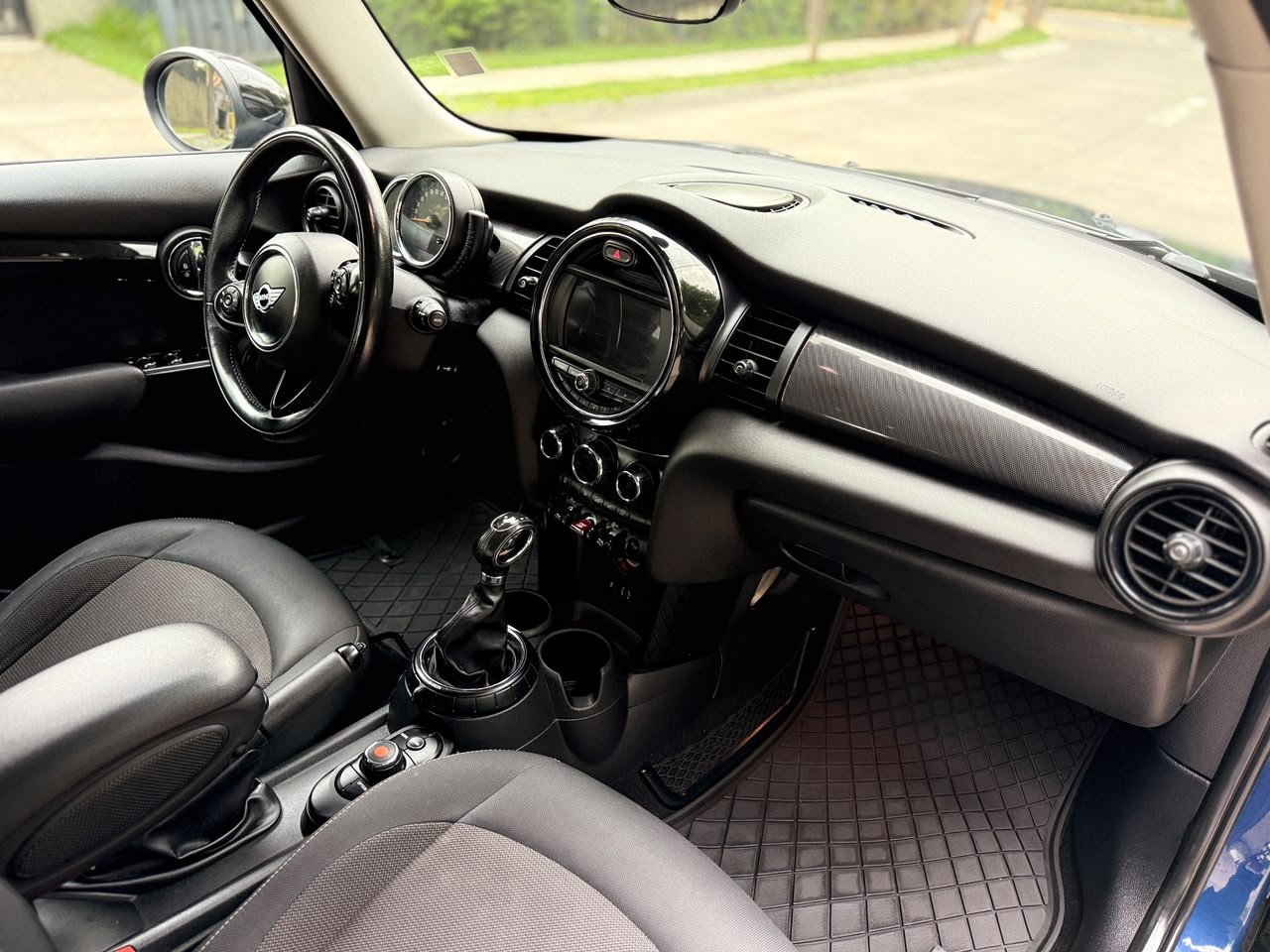 MINI Cooper F55 1.5 Turbo Pepper — foto 21 de 22