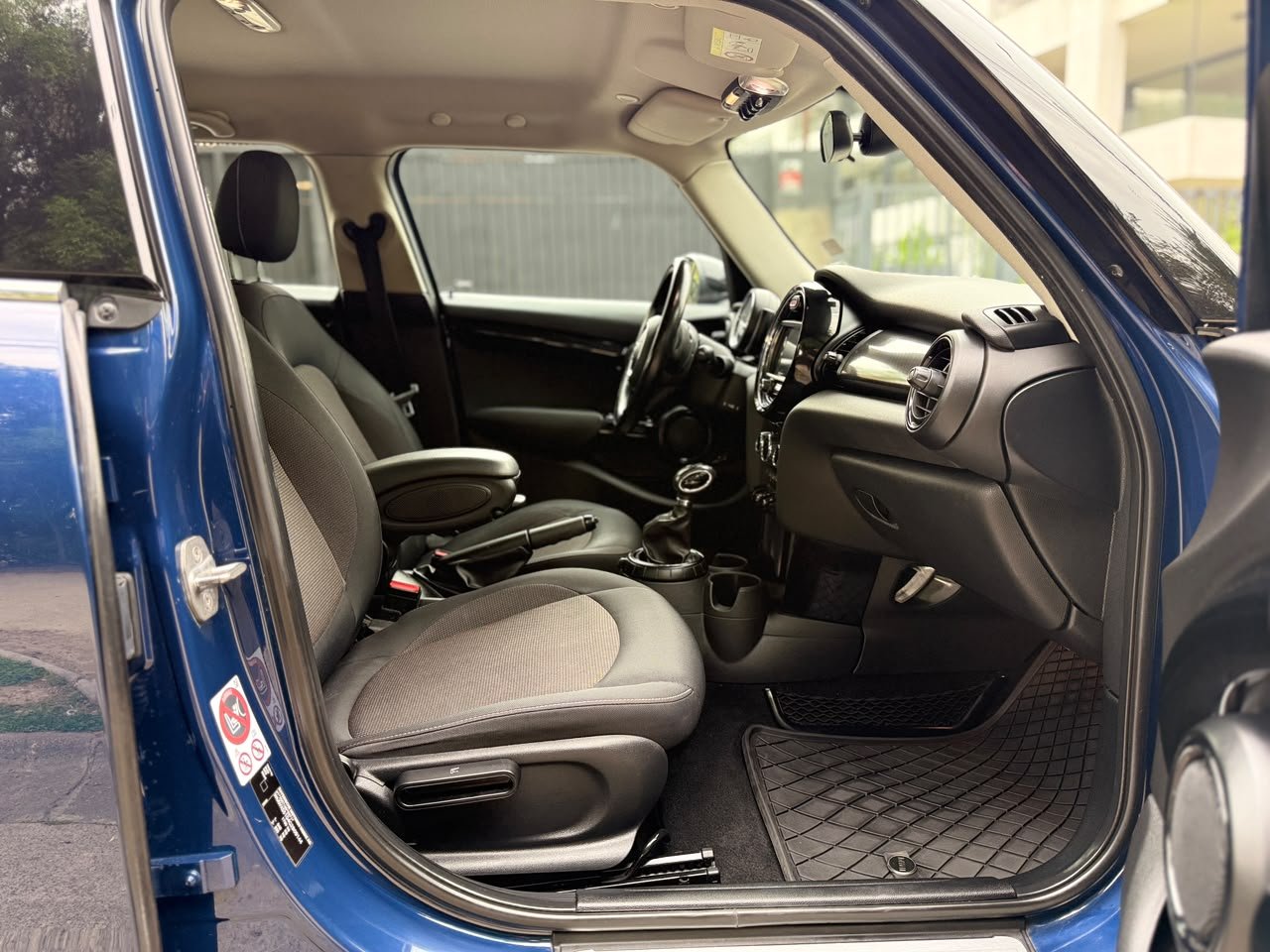 MINI Cooper F55 1.5 Turbo Pepper — foto 19 de 22